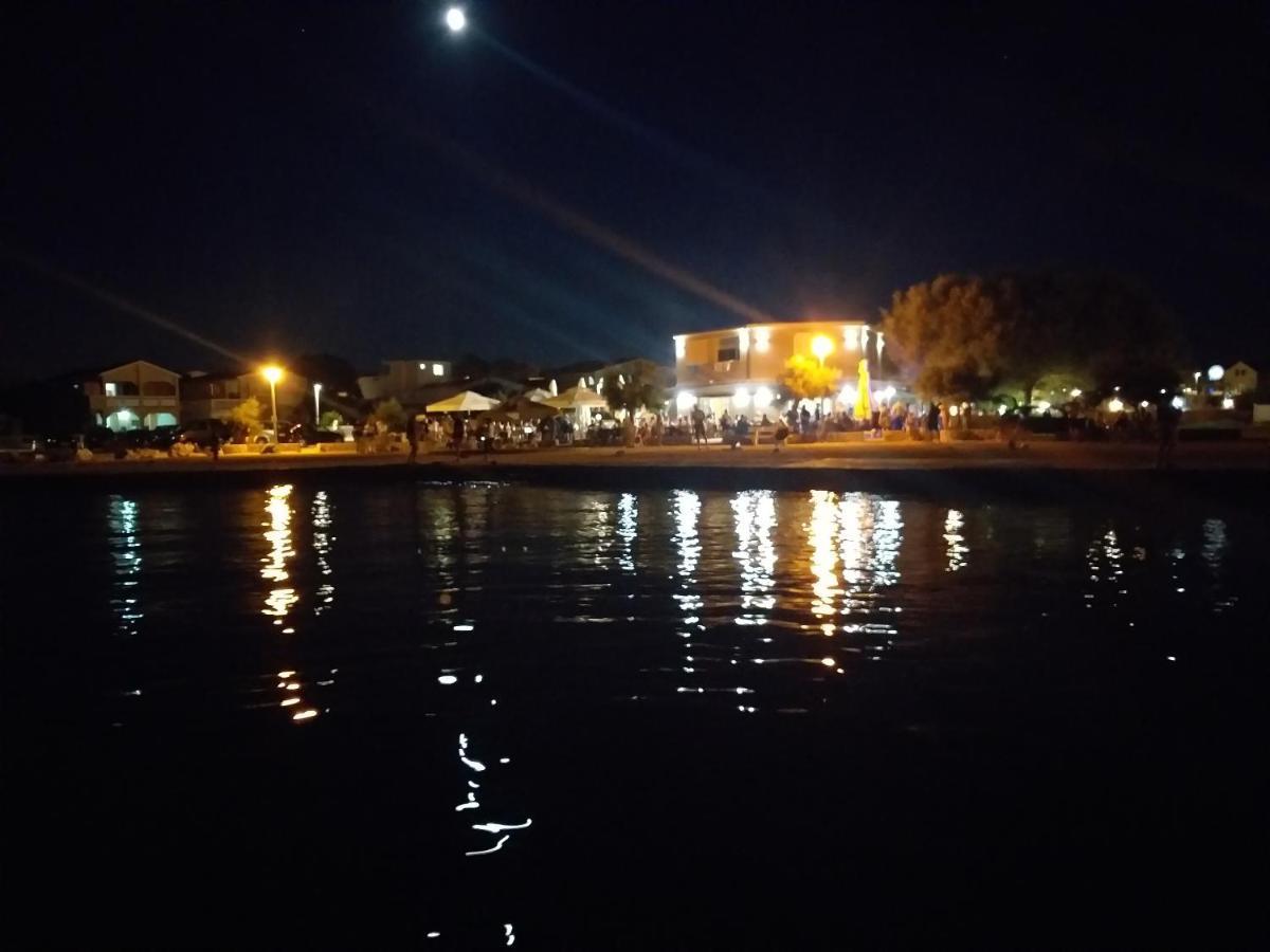 Familien Ferienhaus Vir Croatia 150M Strand Restaurant Einkaufen Esterno foto