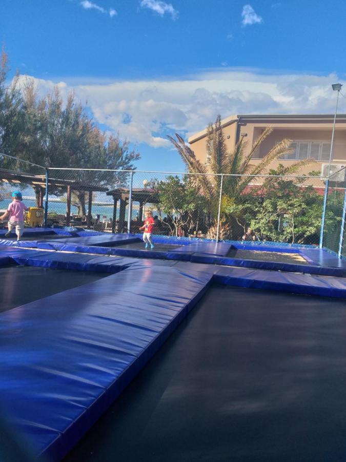 Familien Ferienhaus Vir Croatia 150M Strand Restaurant Einkaufen Esterno foto